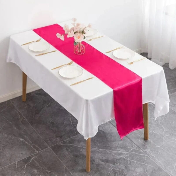 chemin de table satin rose fushia