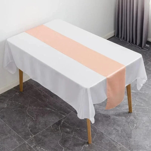 Chemin de Table en Satin Rose Saumon