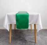 satin vert chemin de table