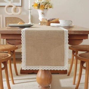 chemin de table jute et dentelle champêtre chic