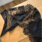 Accessoire table mariage noir dentelle