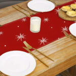 motifs Rudolph festifs sur chemin de table