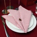 serviette de table rayures rouges