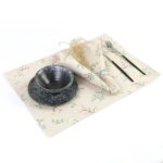 motif floral sur coton écru