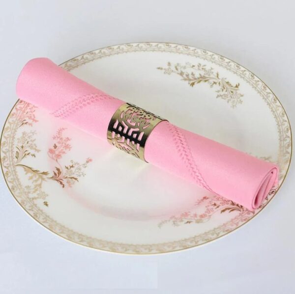 serviette de table rose satiné